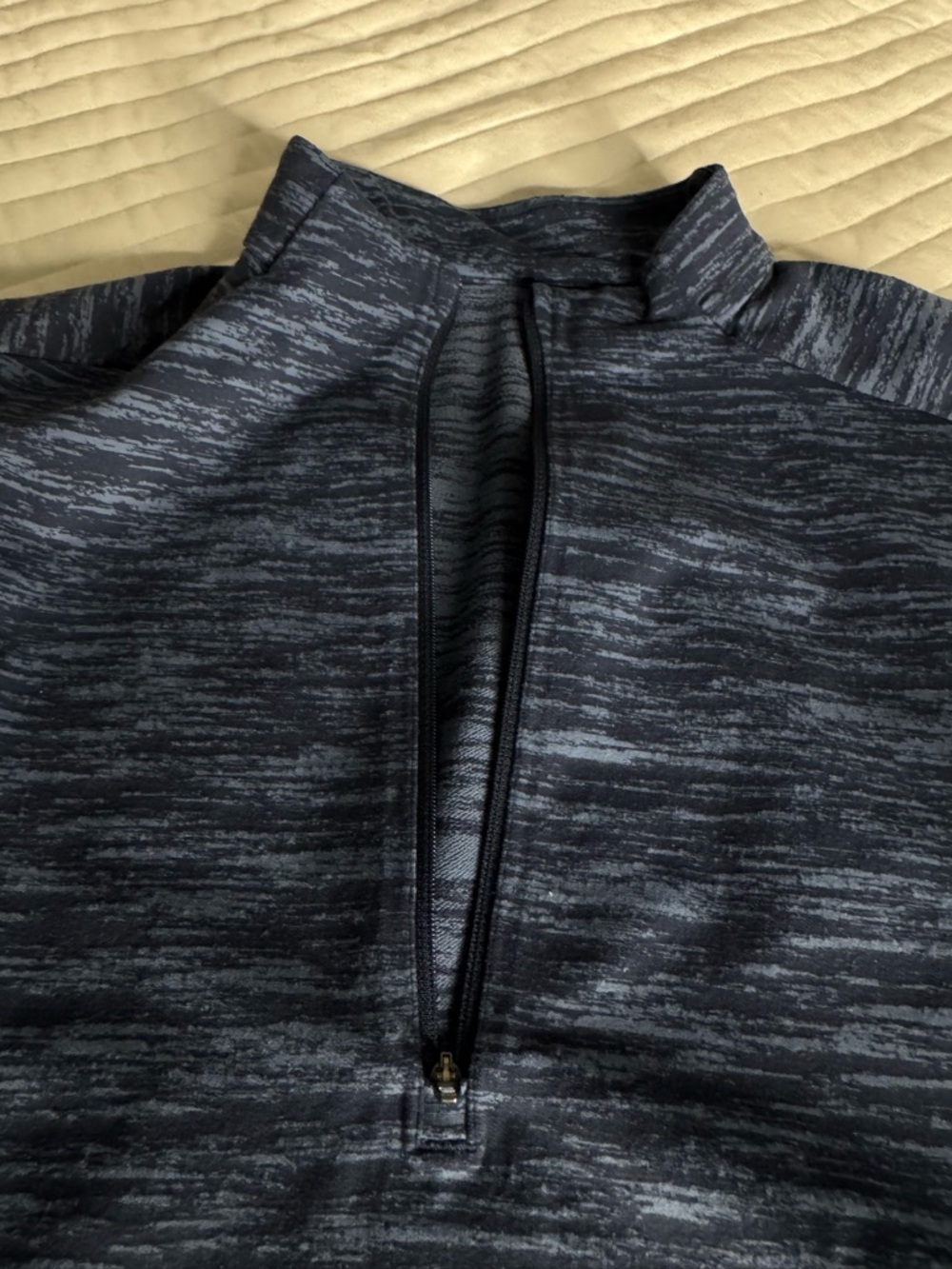 LULULEMON athletica Men's Navy Heather Zip-Up Sweater - Picture 3 of 5